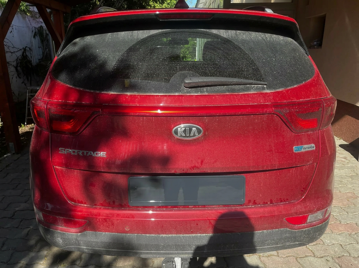 Kia Sportage – külső kézi mosás és ápolás – előtte