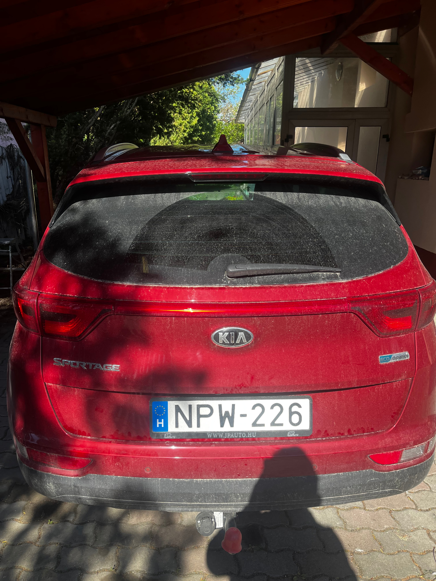 Kia Sportage – külső kézi mosás és ápolás – előtte